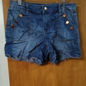LEI Denim Jean Shorts with Bronze Details